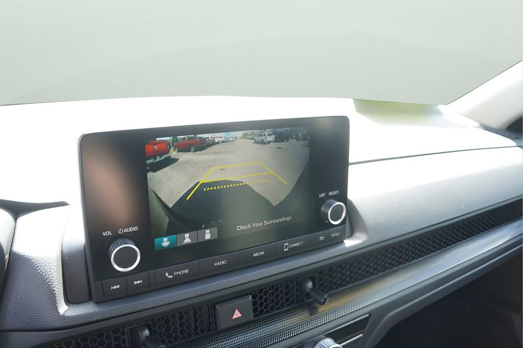 Used 2025 Honda CR-V LX image 22