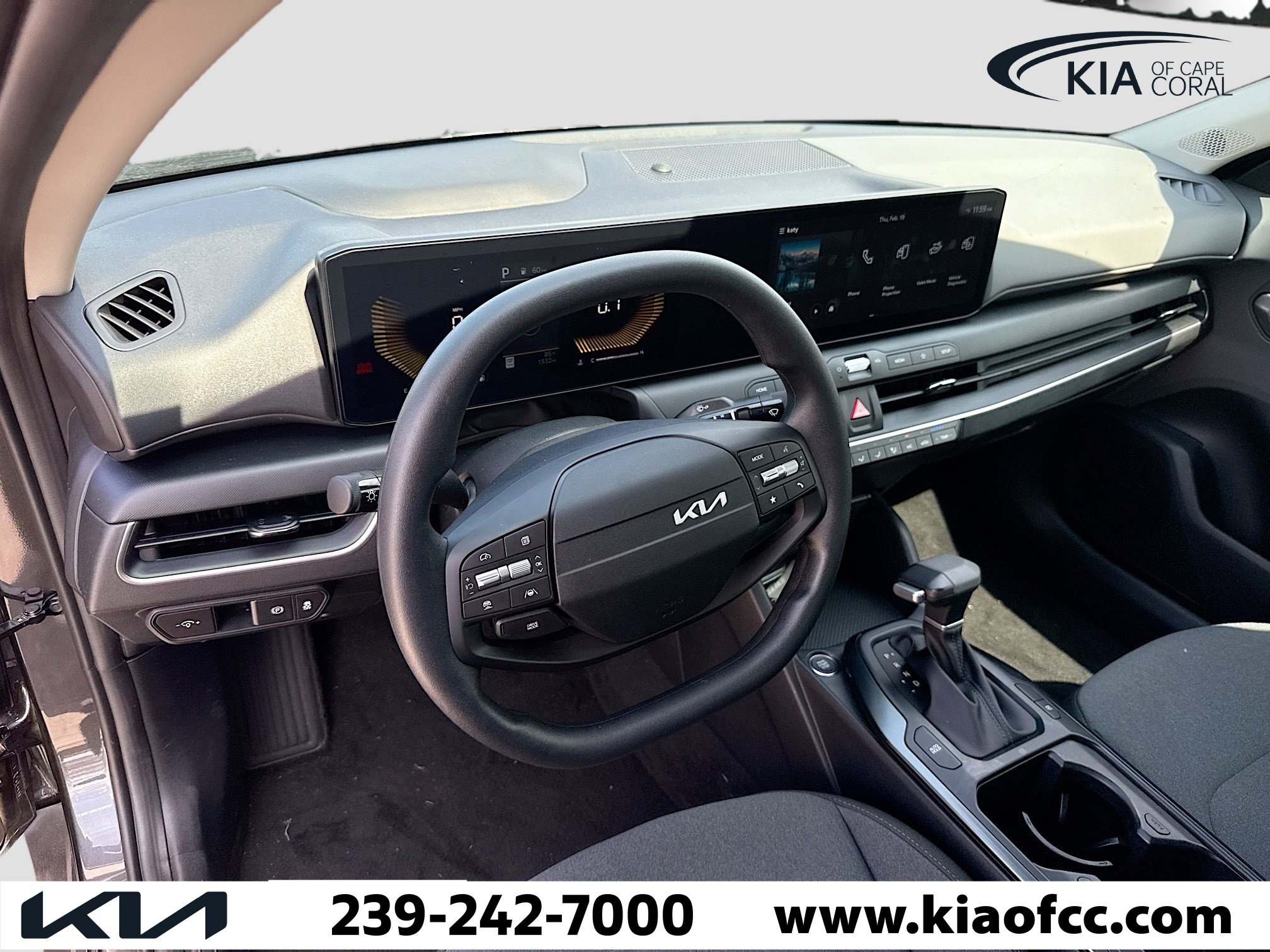 New 2025 Kia K4 LXS image 23