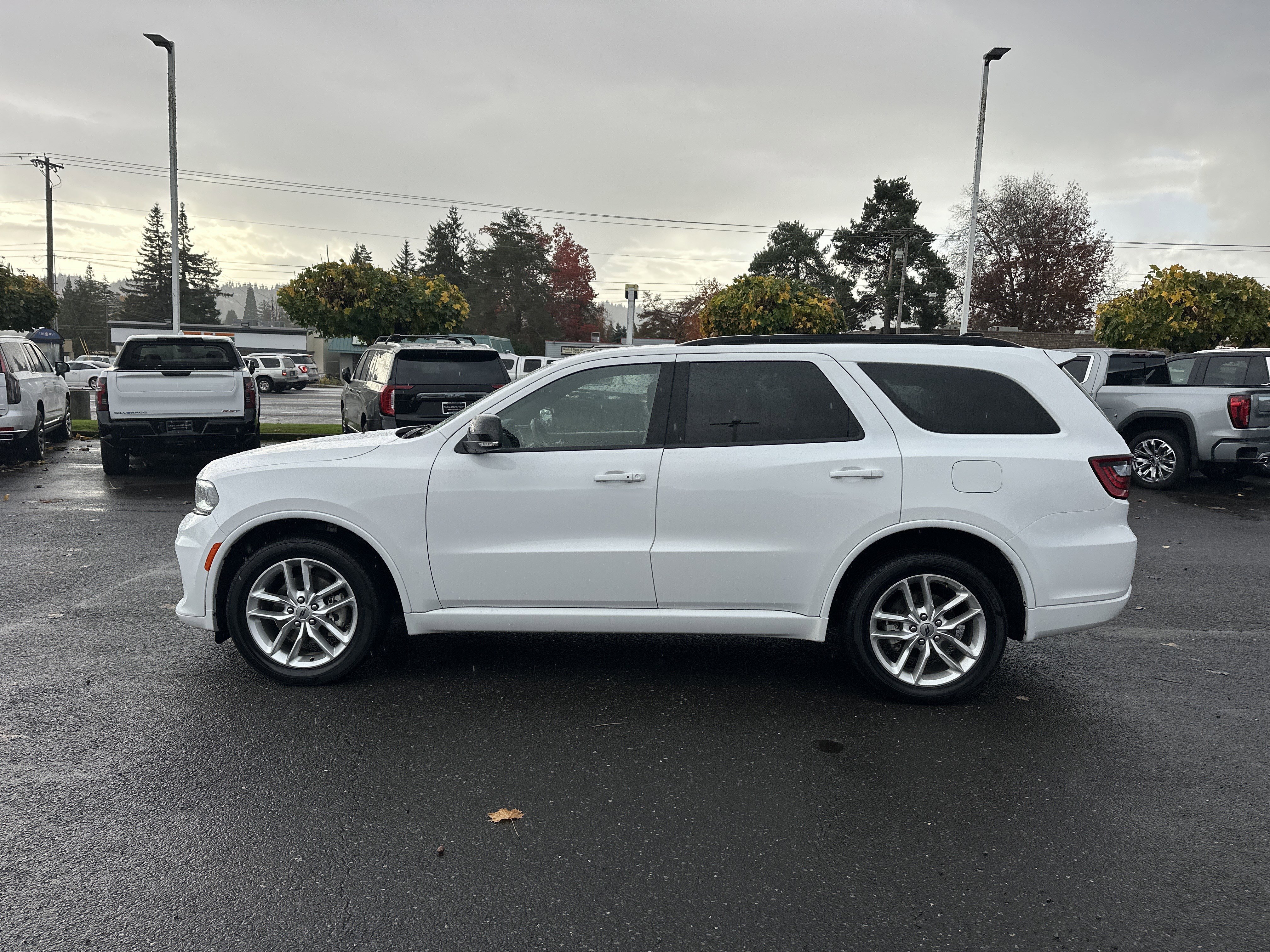Used 2024 Dodge Durango GT image 2