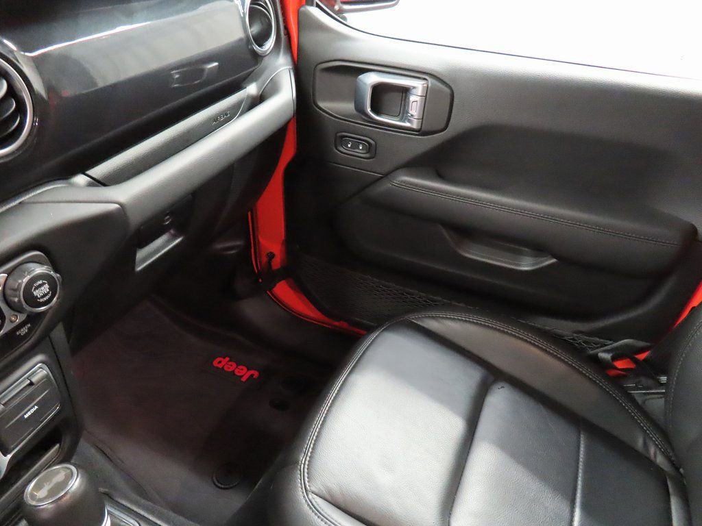 Used 2023 Jeep Wrangler Unlimited Sahara image 22