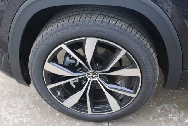 New 2026 Volkswagen Atlas SEL Premium R-Line image 9