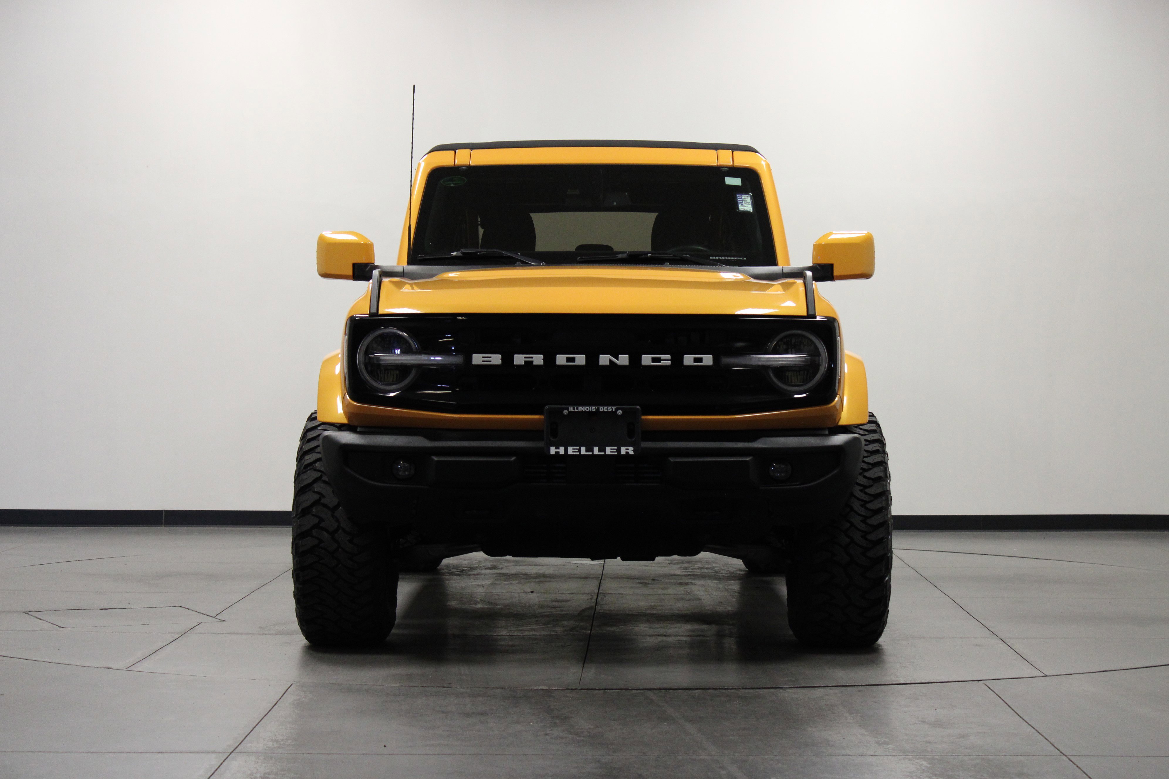 Used 2022 Ford Bronco Outer Banks image 9