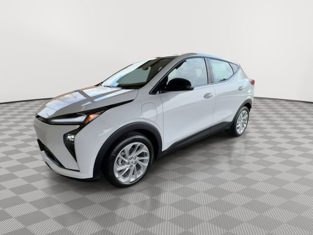 New 2027 Chevrolet Bolt LT w/ Comfort Package FWD image 4