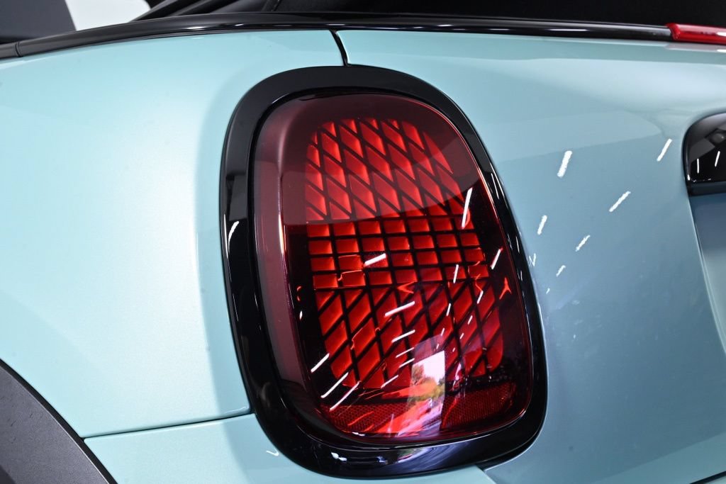 Used 2025 MINI Cooper S FWD image 16