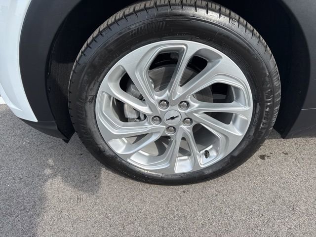 New 2027 Chevrolet Bolt LT image 9