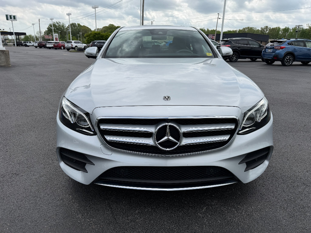 Used 2019 Mercedes-Benz E 300 4MATIC image 2