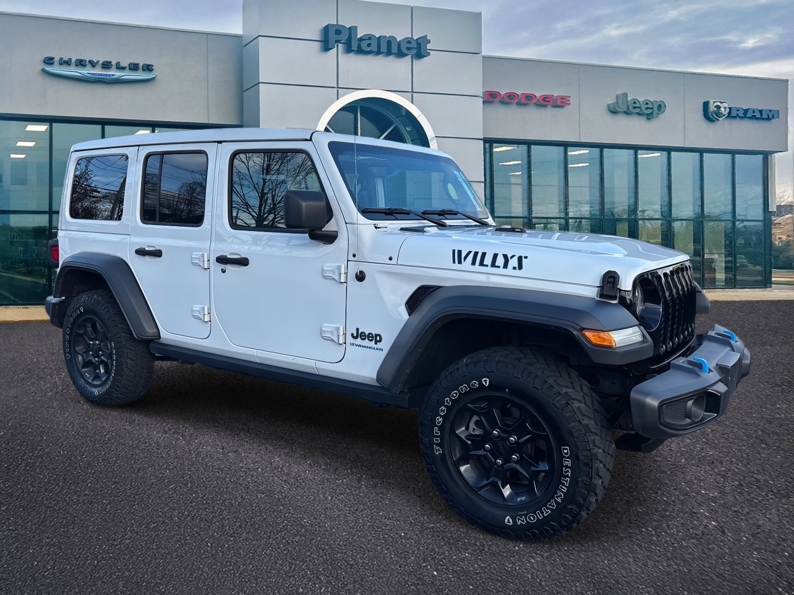 Used 2023 Jeep Wrangler Unlimited w/ Sun & Screen Package