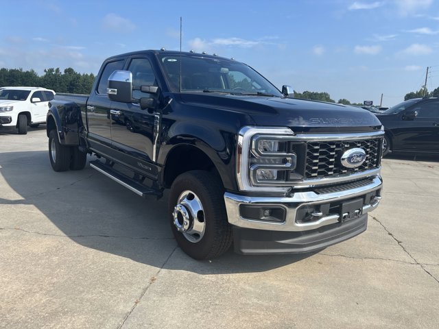 Used 2024 Ford F350 Lariat w/ Chrome Package image 3
