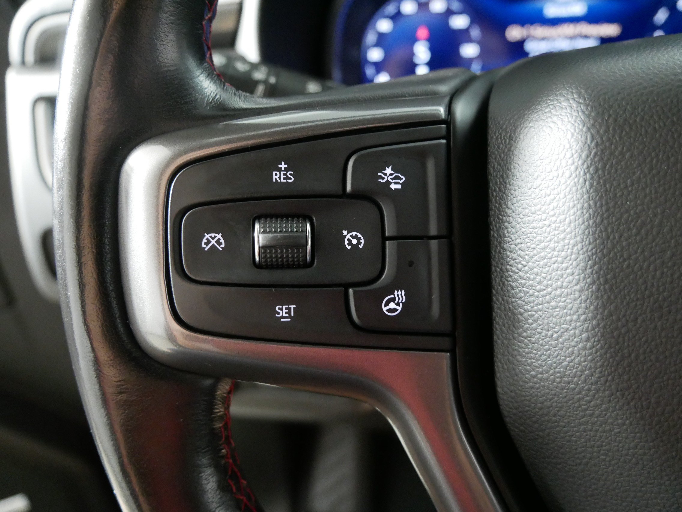 Used 2022 Chevrolet Tahoe RST w/ Luxury Package AWD/4WD image 30