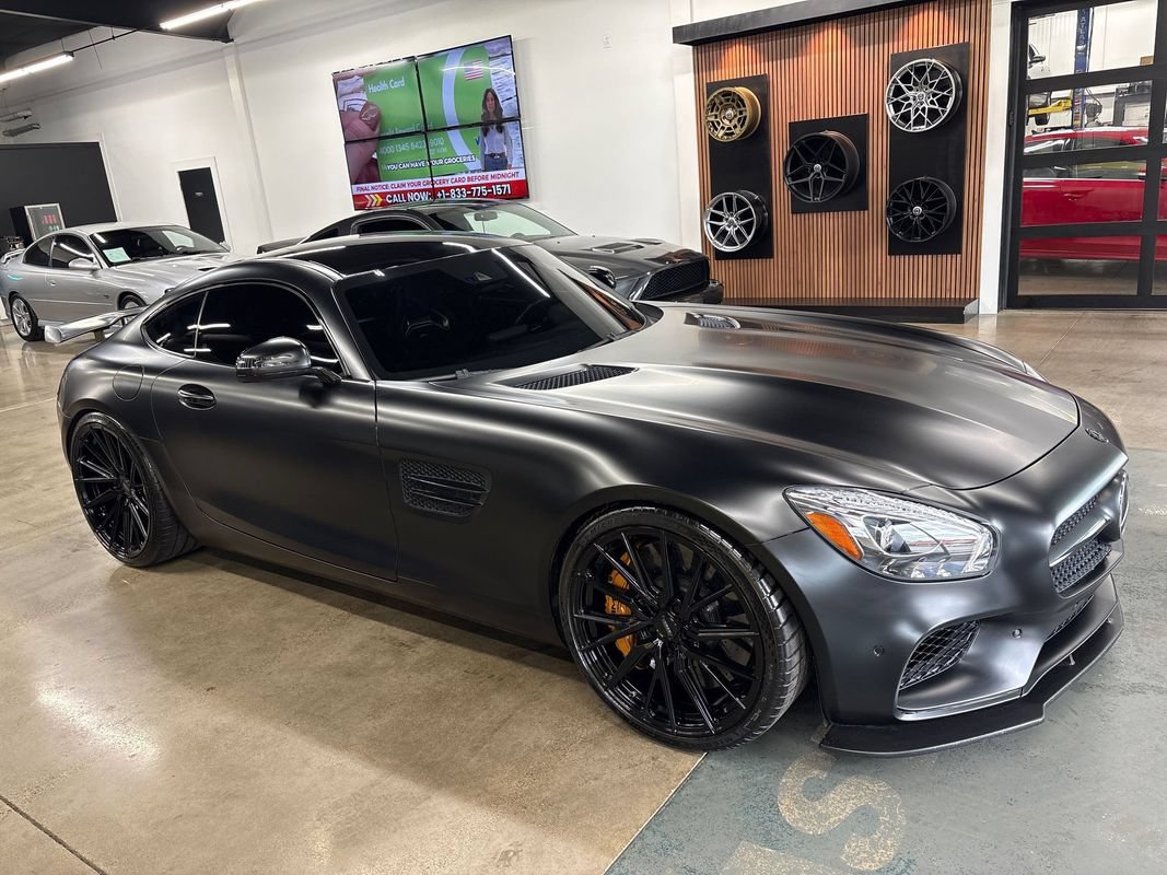 Used 2016 Mercedes-Benz AMG GT S w/ Exclusive Interior Package image 18