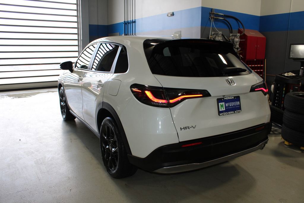 Used 2024 Honda HR-V Sport image 36