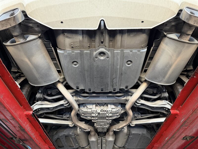 Used 2010 Acura RL AWD/4WD image 17