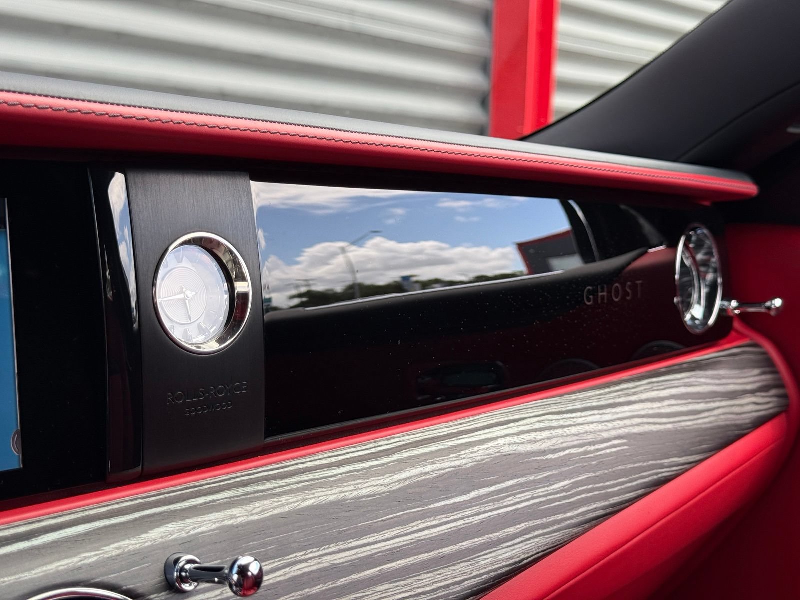 Used 2022 Rolls-Royce Ghost w/ Ghost Package AWD/4WD image 35