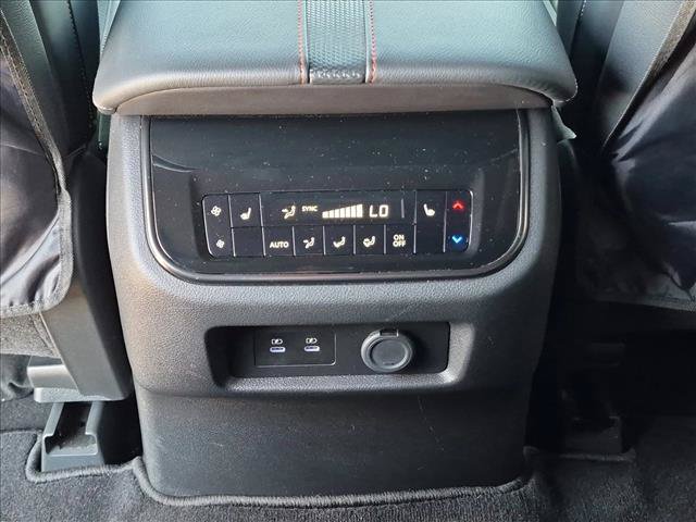 Used 2025 Nissan Armada PRO-4X w/ Pro-4X Premium Package AWD/4WD image 16