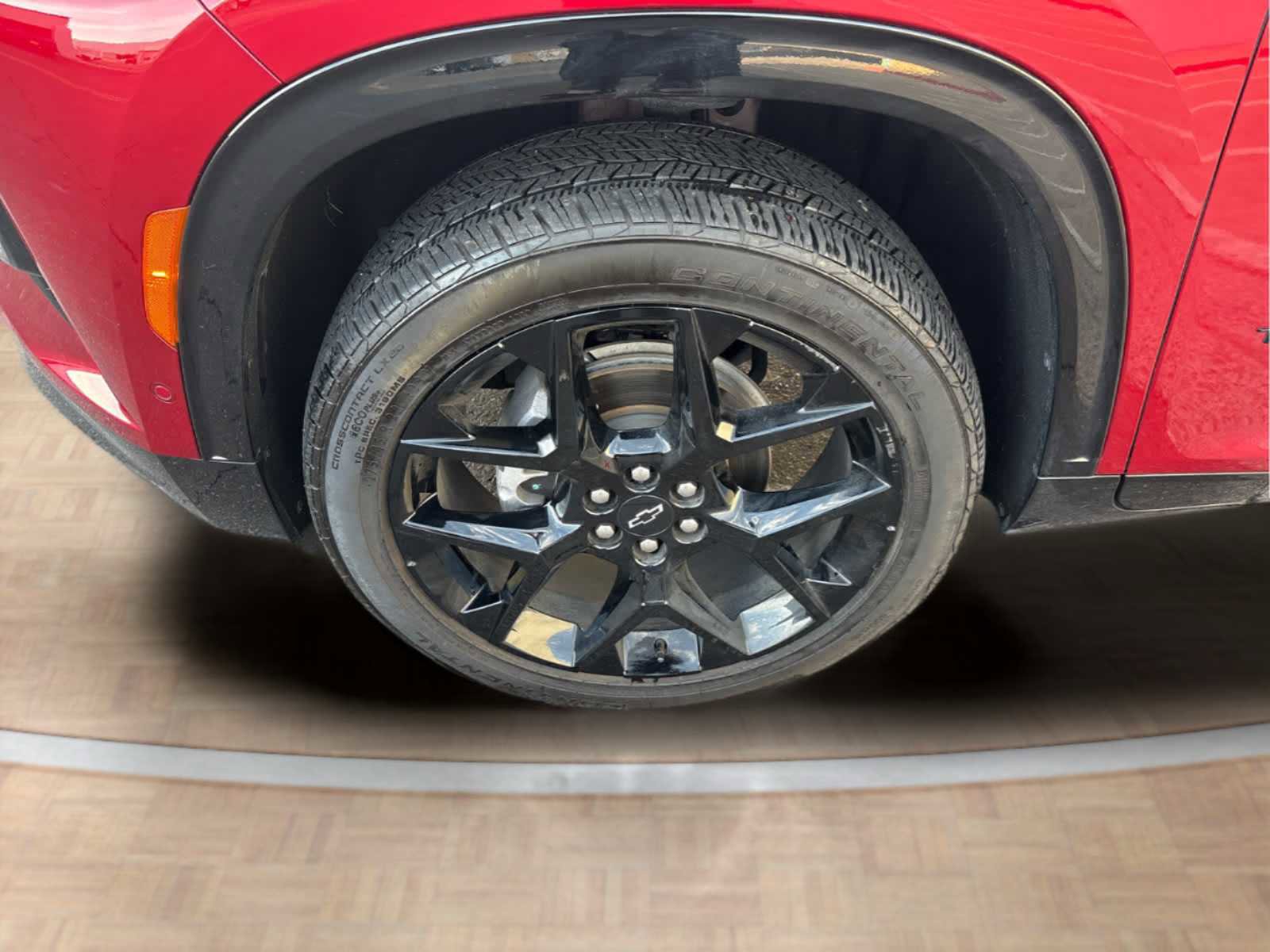 Used 2024 Chevrolet Traverse RS image 32