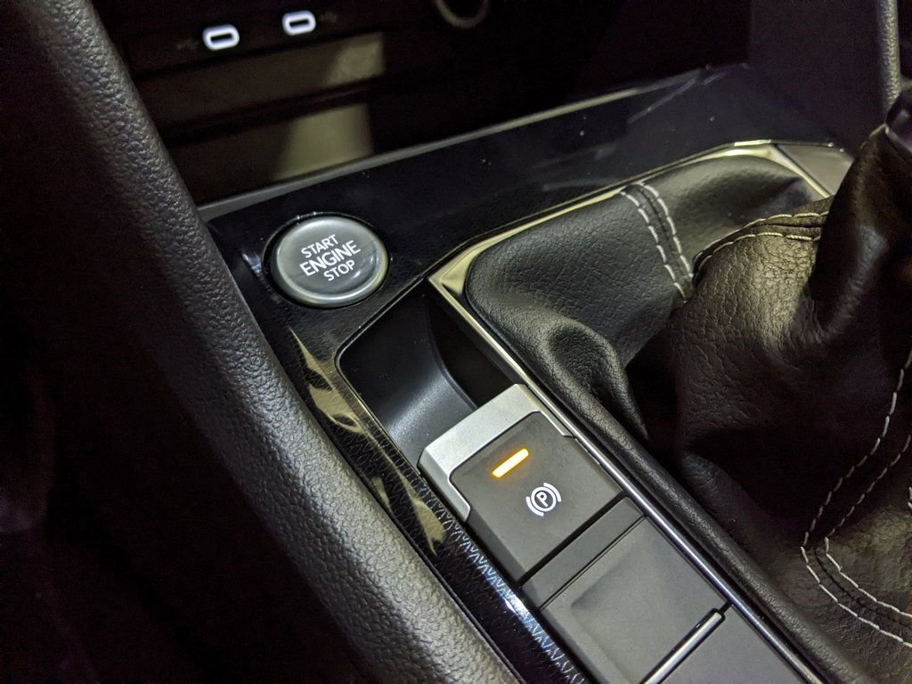 New 2026 Volkswagen Taos SE FWD image 19
