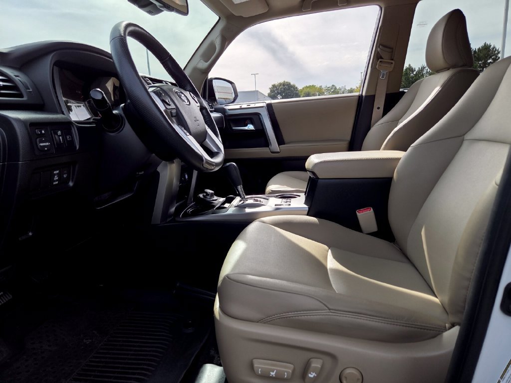 Used 2024 Toyota 4Runner SR5 Premium w/ Moonroof Package AWD/4WD image 5
