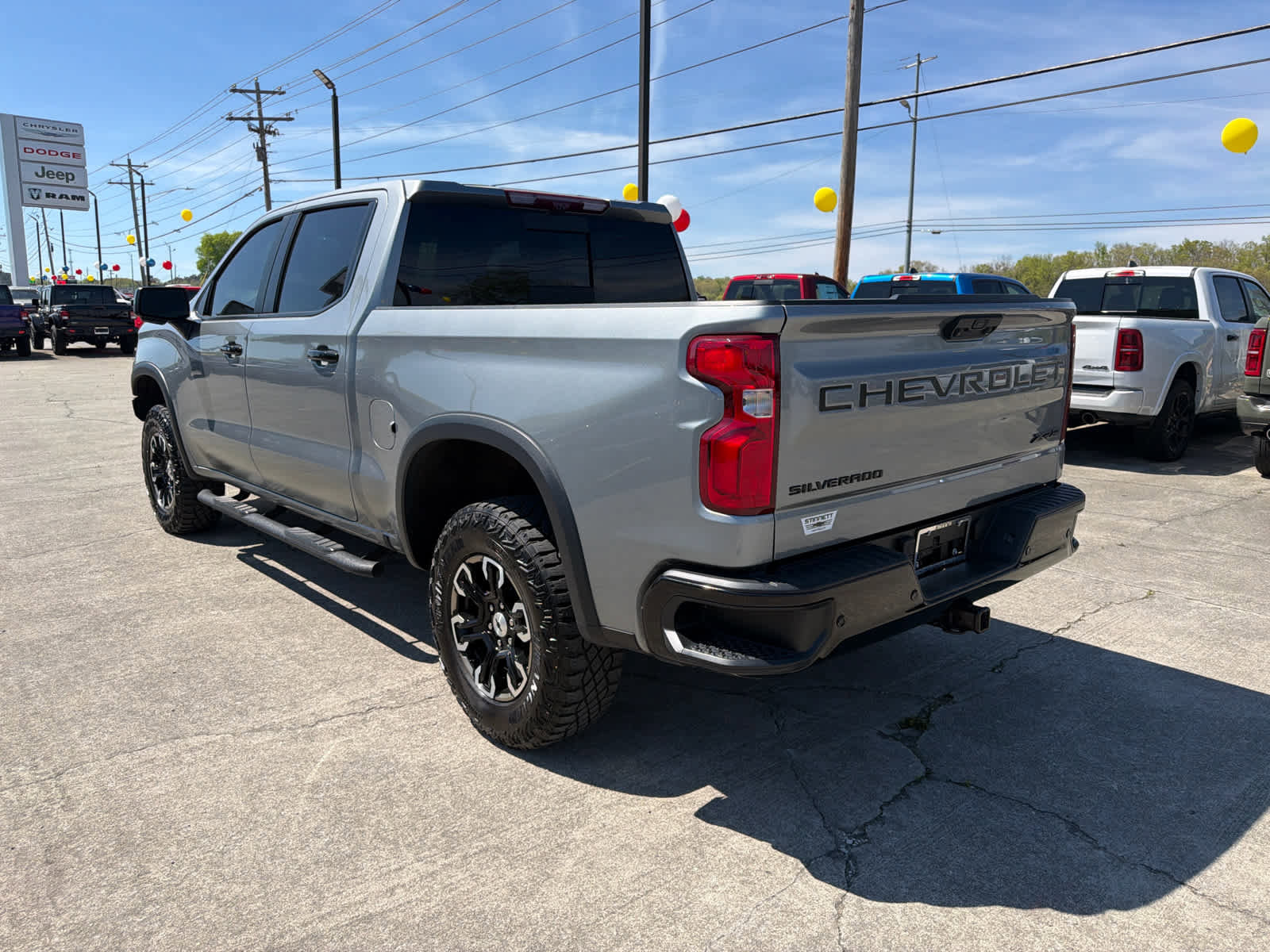 Used 2023 Chevrolet Silverado 1500 ZR2 w/ Technology Package image 7
