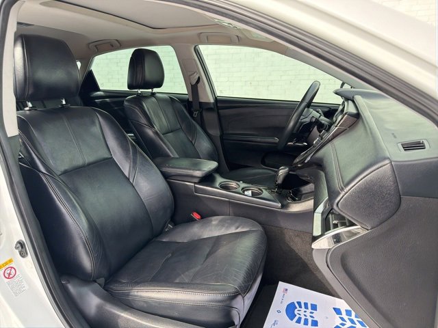 Used 2017 Toyota Avalon Touring w/ Carpet Mat Package image 13