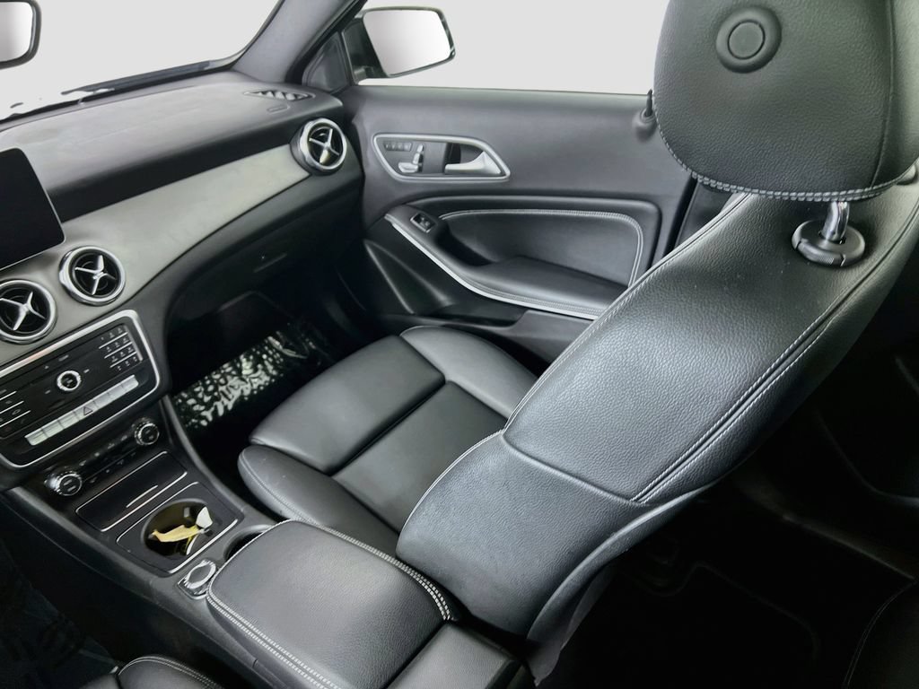 Used 2020 Mercedes-Benz GLA 250 4MATIC image 21