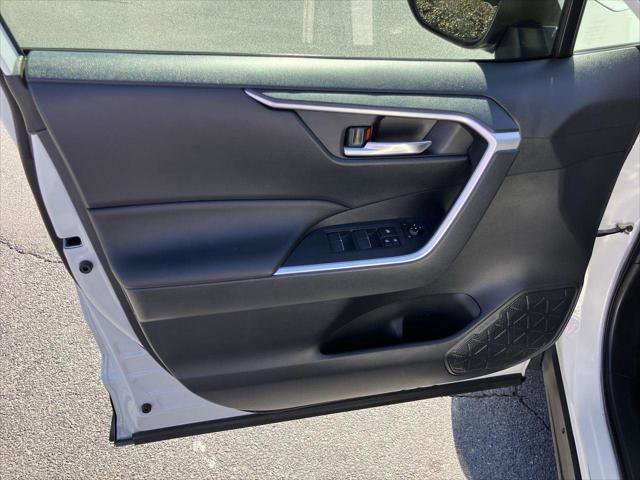 Certified 2022 Toyota RAV4 SE w/ Convenience Package image 14