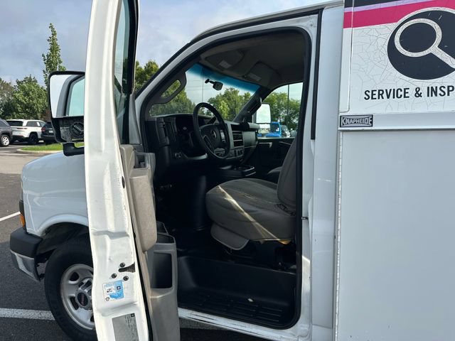 Used 2016 GMC Savana 3500 RWD image 11