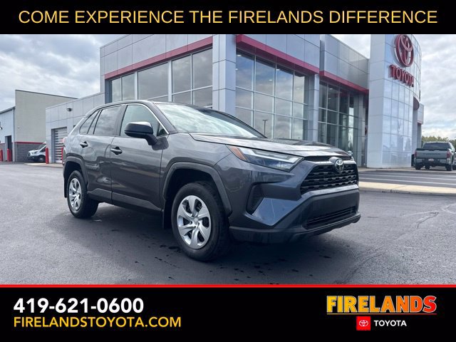 Used 2023 Toyota RAV4 LE AWD/4WD image 1