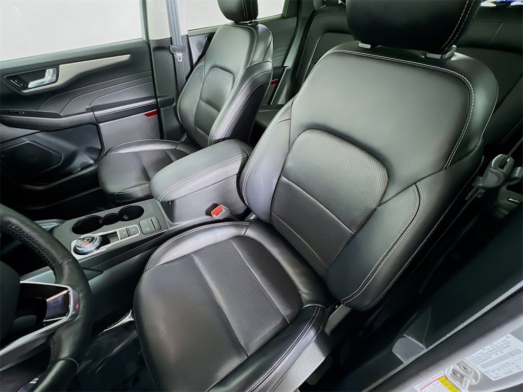 Used 2021 Ford Escape SEL w/ Technology Package image 21