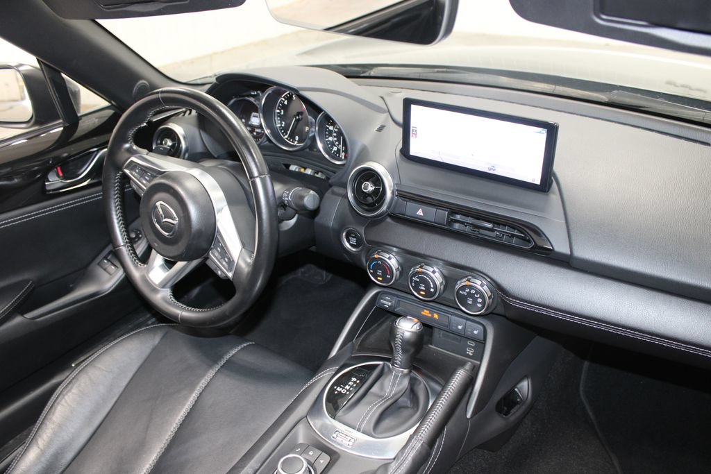 Used 2025 MAZDA MX-5 Miata RF Grand Touring RWD image 32