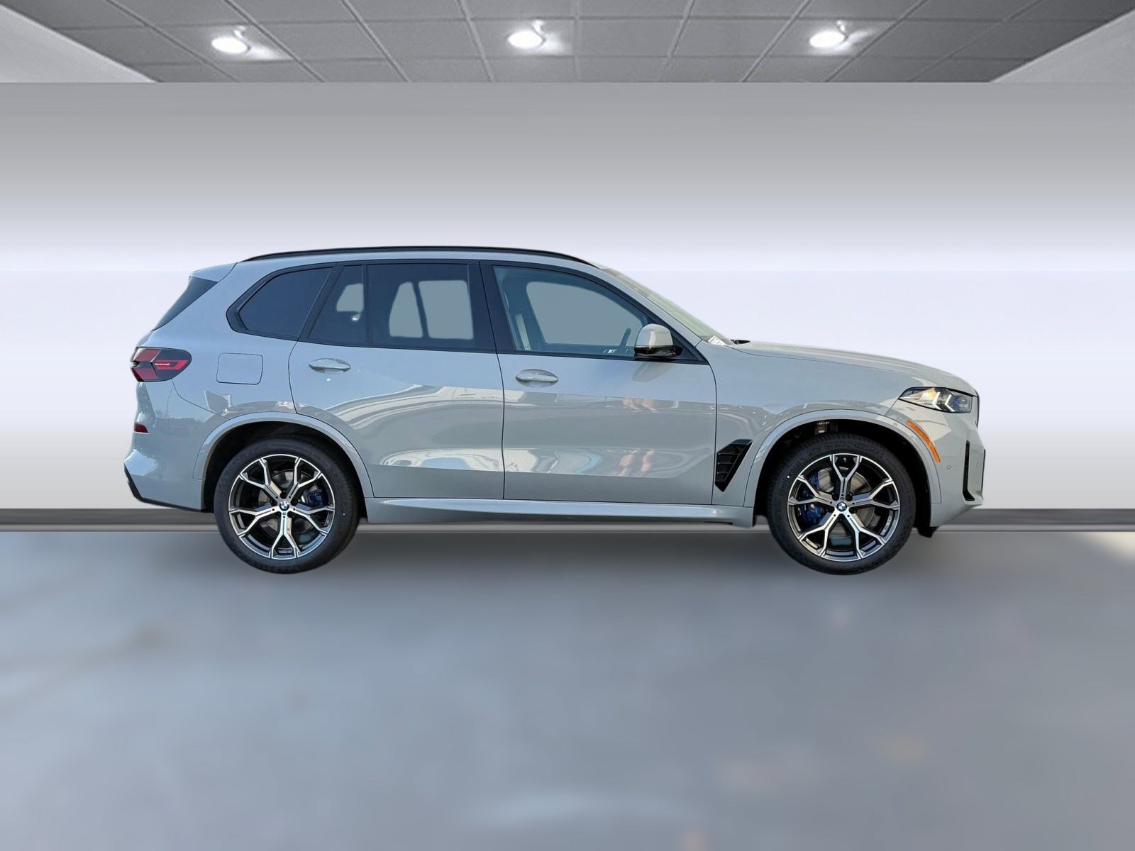 New 2026 BMW X5 sDrive40i w/ M Sport Package image 7