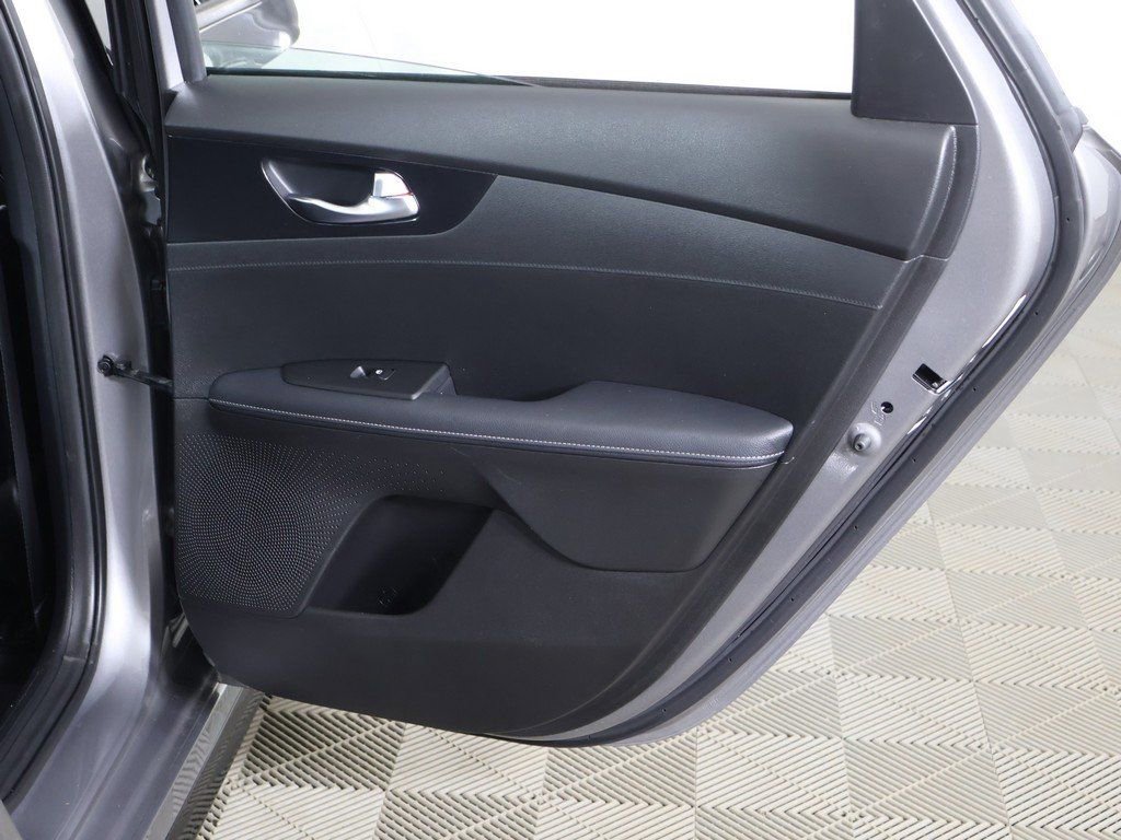 Used 2023 Kia Forte GT-Line image 24