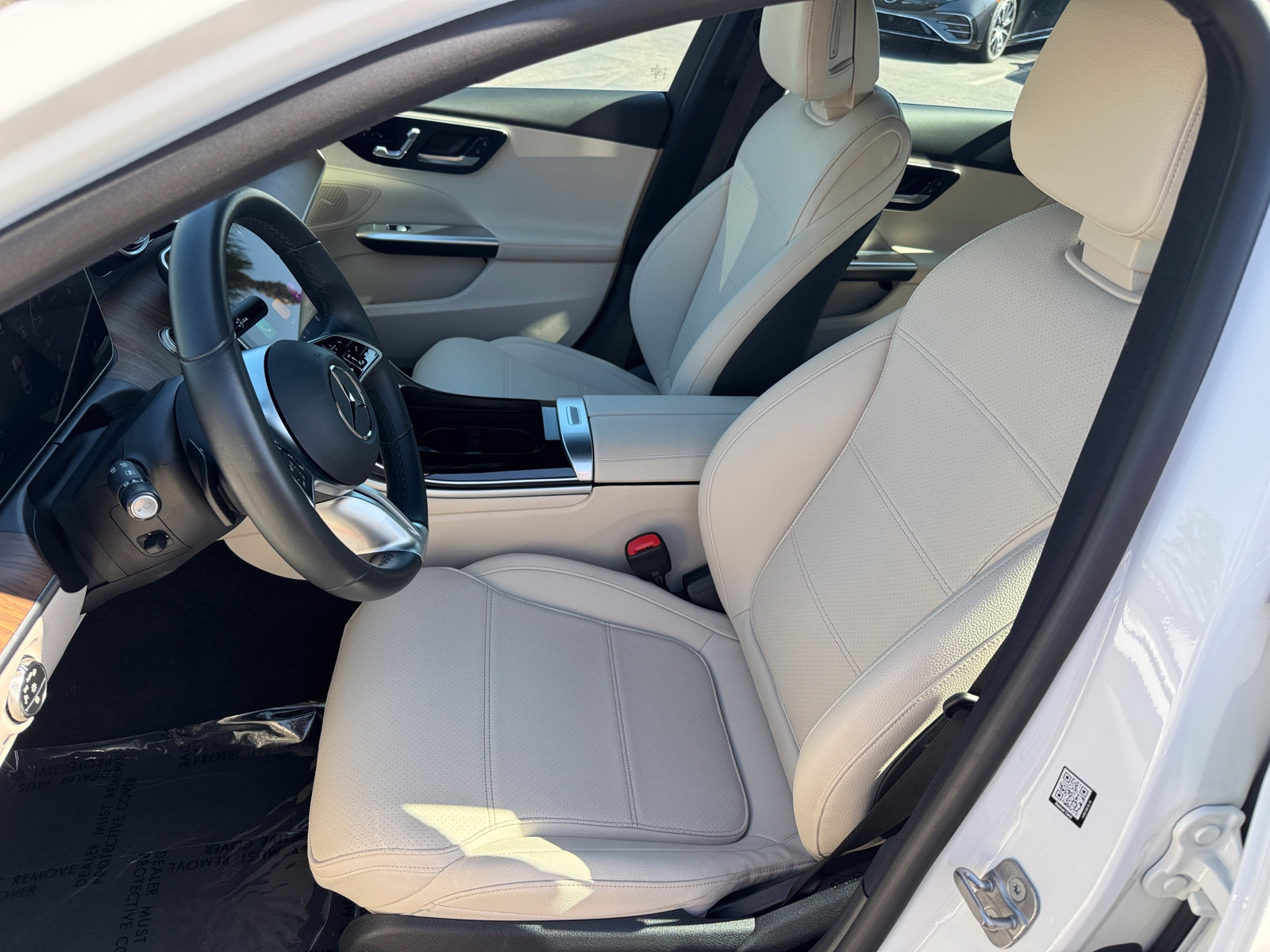 Used 2025 Mercedes-Benz C 300 Sedan image 17