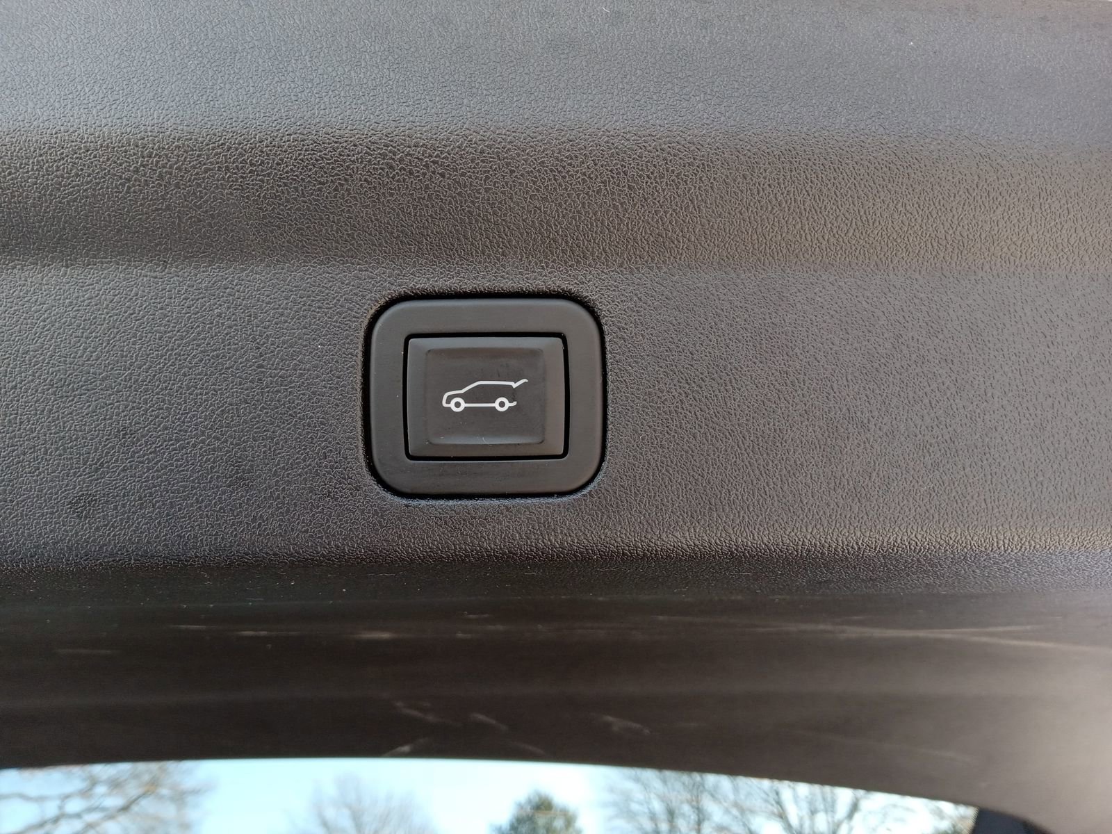 Certified 2025 Cadillac Escalade IQ Sport 2 w/ LPO, ONYX Package image 28