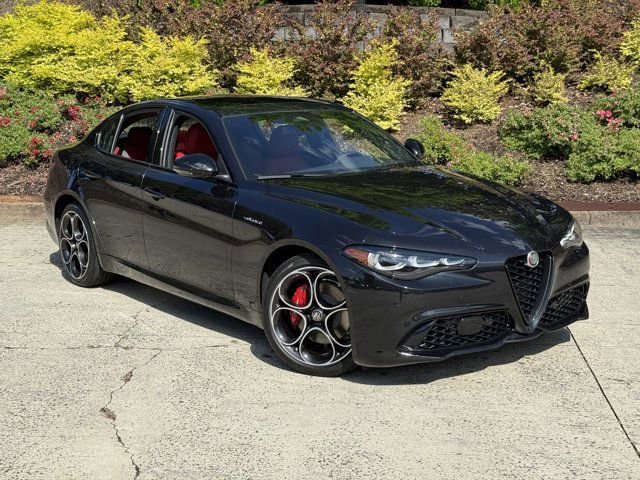 New 2025 Alfa Romeo Giulia AWD