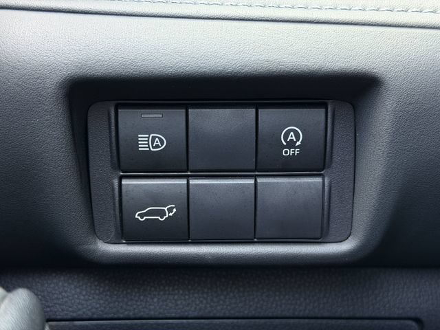 Used 2023 Toyota Highlander XLE FWD image 21