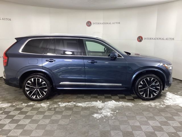 New 2026 Volvo XC90 B6 Plus w/ Protection Package Premier image 4