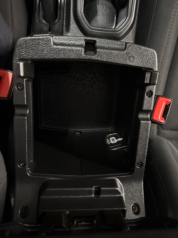 Used 2018 Jeep Wrangler Unlimited Sport S image 26