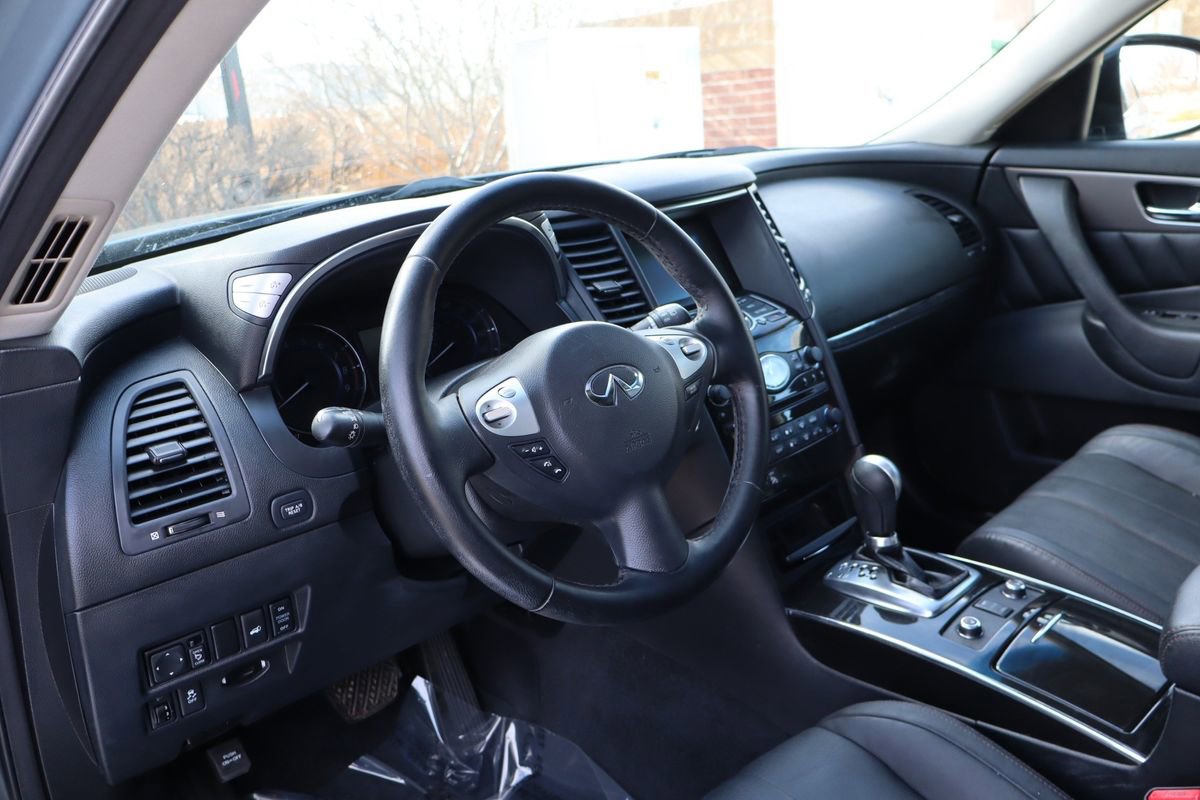 Used 2017 INFINITI QX70 AWD image 15