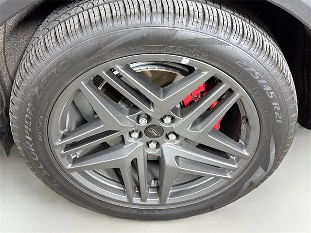 Used 2025 Ford Explorer ST image 34