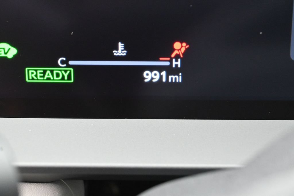 Used 2026 Toyota RAV4 Limited AWD/4WD image 19