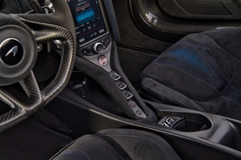 Used 2022 McLaren 765LT RWD image 31