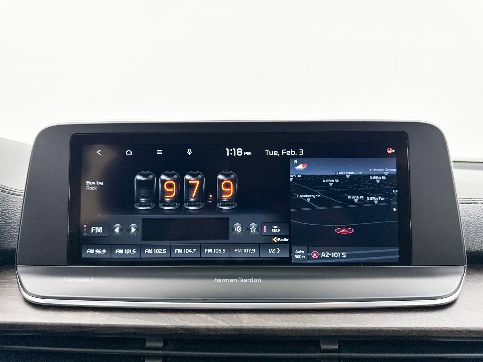 Used 2022 Kia Telluride SX w/ SX Prestige Package image 7