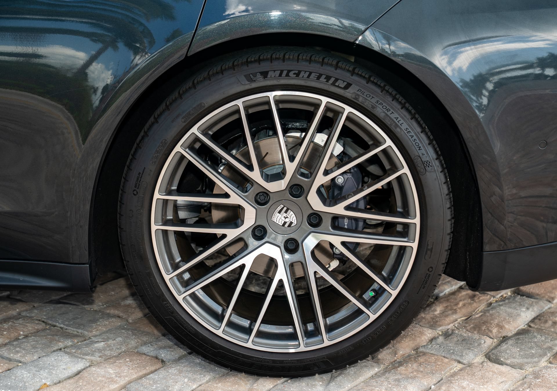 Used 2024 Porsche Panamera w/ Premium Package RWD image 36