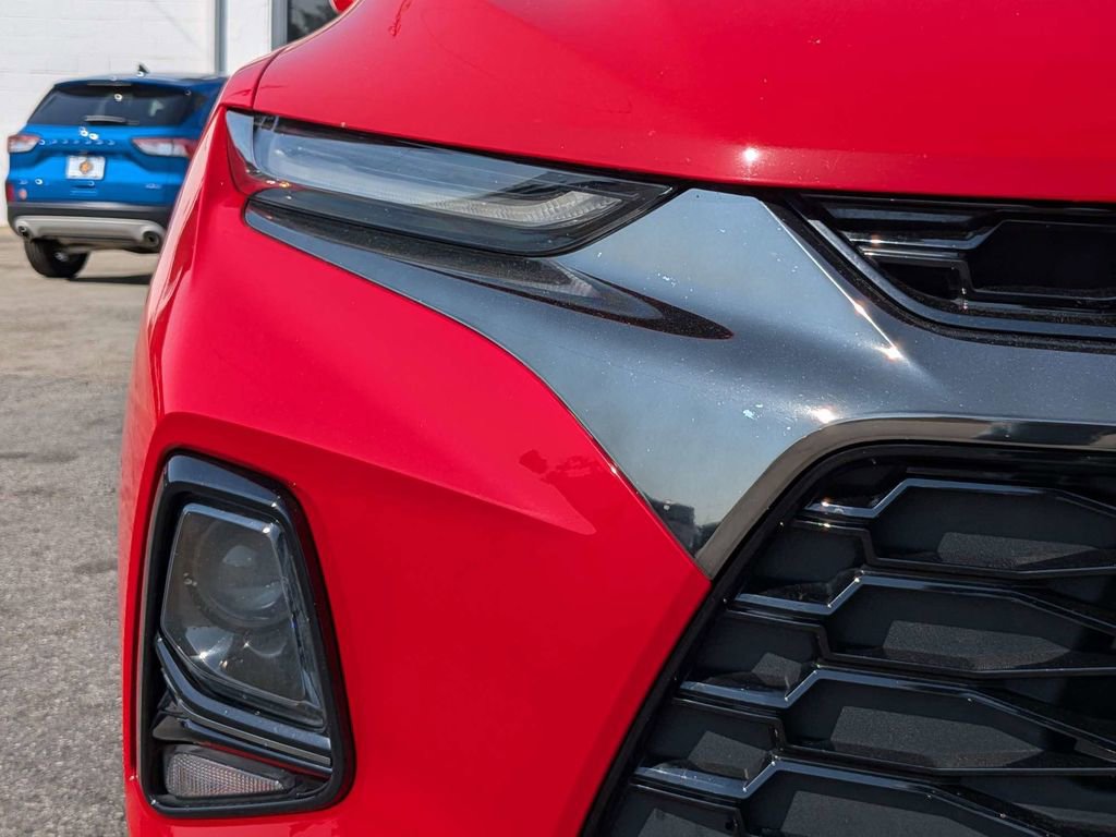 Used 2019 Chevrolet Blazer RS w/ Sun and Wheels Package AWD/4WD image 11