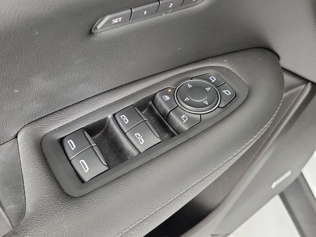 Certified 2024 Cadillac XT5 Premium Luxury w/ LPO, Floor Liner Package AWD/4WD image 20