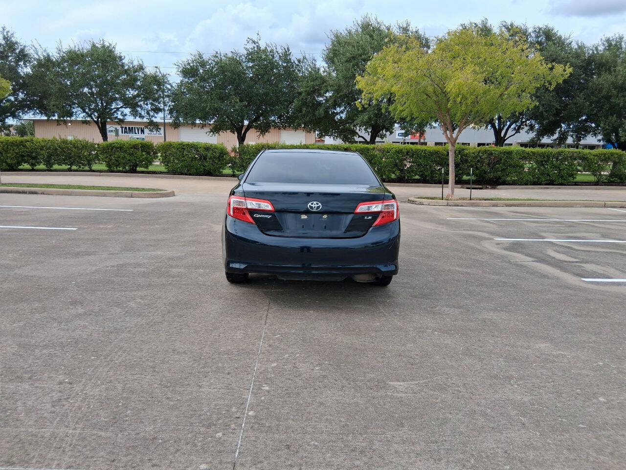 Used 2012 Toyota Camry LE image 5