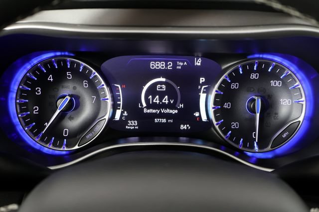 Used 2024 Chrysler Pacifica Touring-L FWD image 28