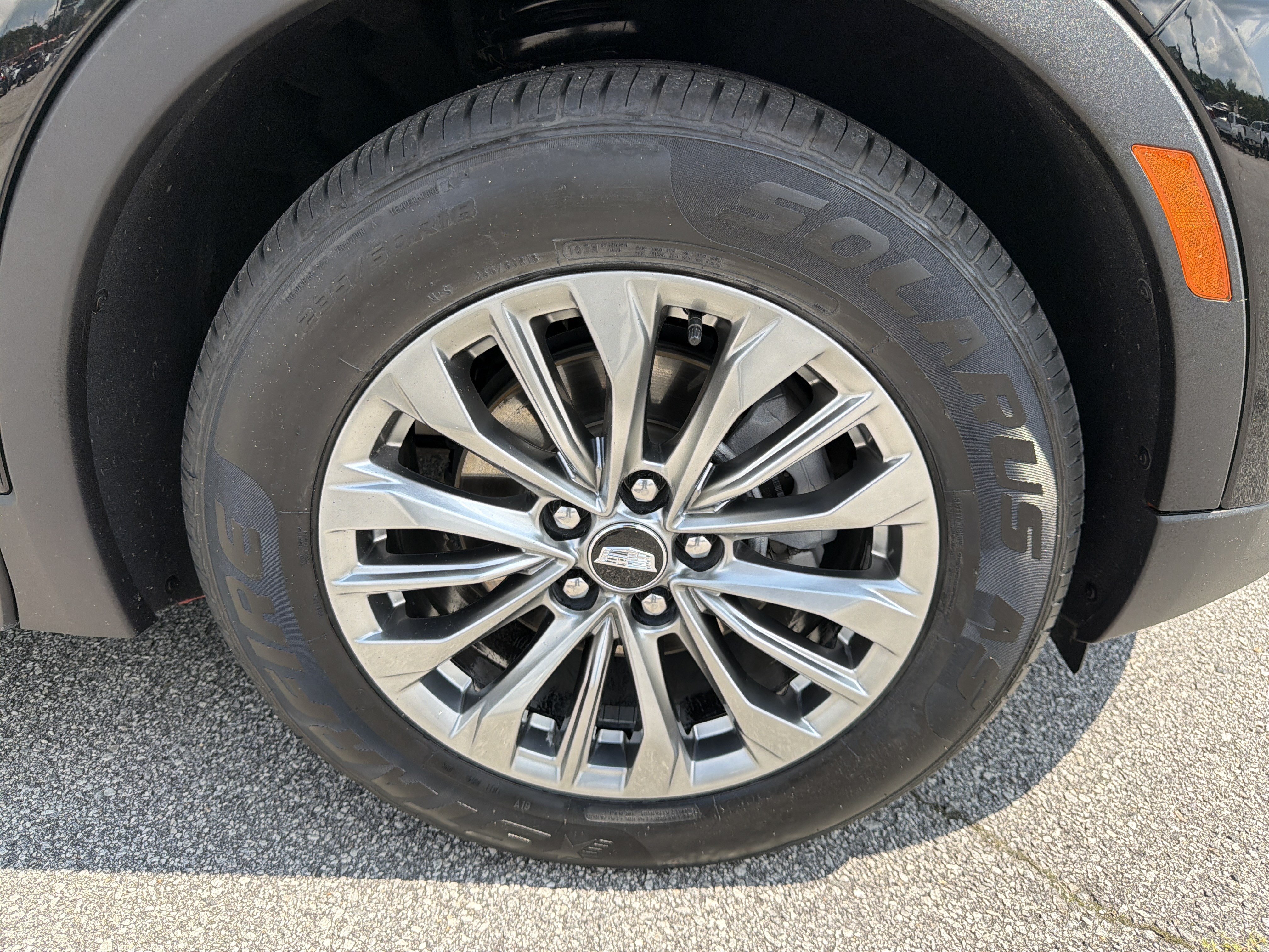 Used 2025 Cadillac XT4 Premium Luxury FWD image 15
