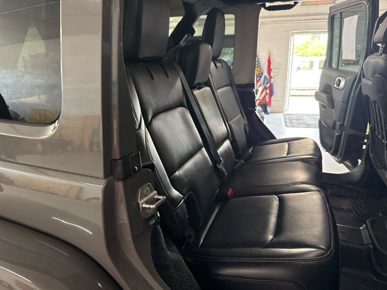 Used 2022 Jeep Wrangler Unlimited Rubicon w/ Xtreme Recon 35" Tire Package AWD/4WD image 58