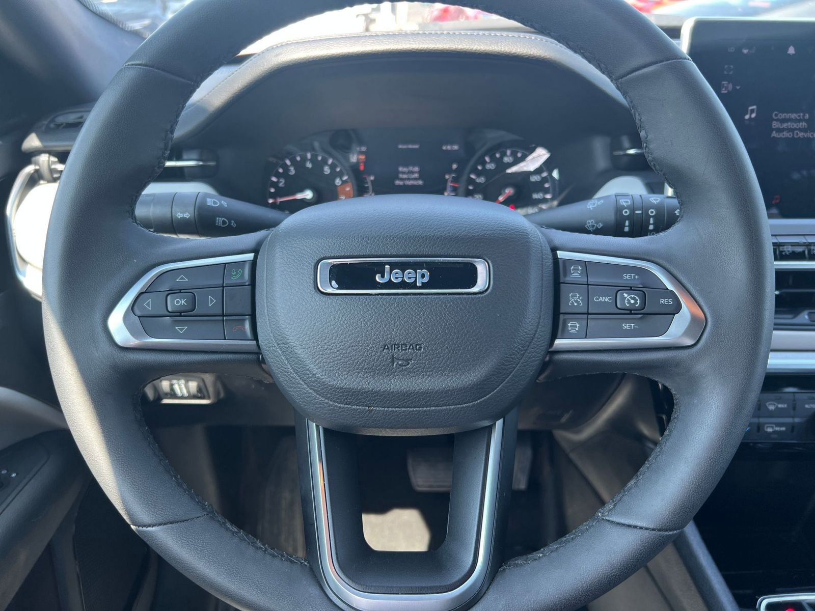 Used 2025 Jeep Compass Limited AWD/4WD image 30